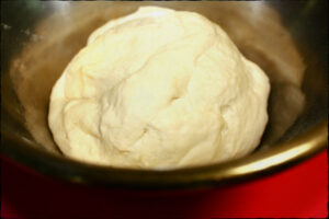 naan fromage pâte au repos